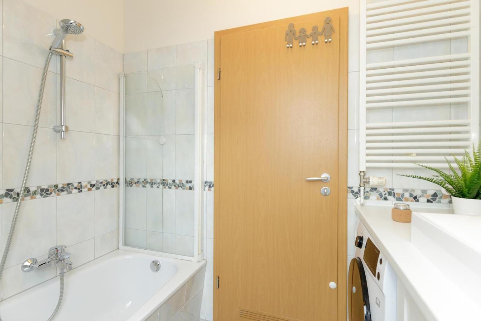 Fewo Strandgut Mit Balkon In Kuehlungsborn Ost Exterior foto